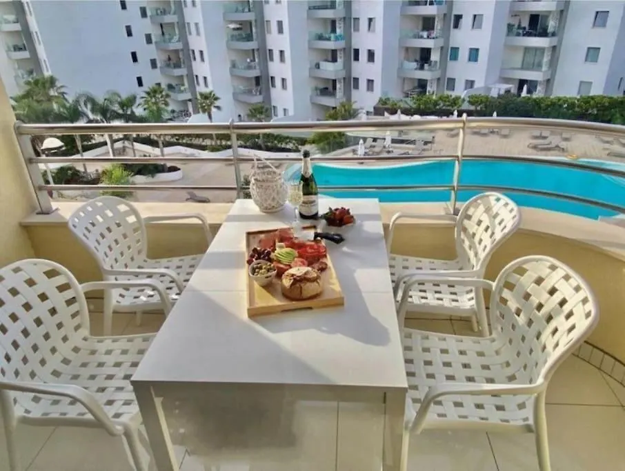 Fantastic 3-Room Holiday Apartment Costa Adeje  Espagne
